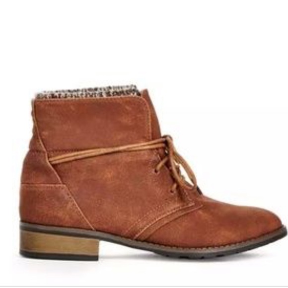 JustFab Shoes - JustFab Kennie brown boots with sweater cuff